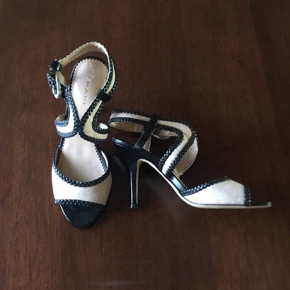 heels - Picture 2 of 6